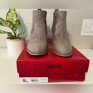 Carlos by Carlos Santana Hacey Doe Ankle Booties